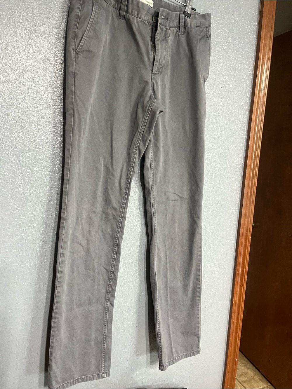 Hawker Rye Men's Gray Chino Pants - Classic Straight Fit